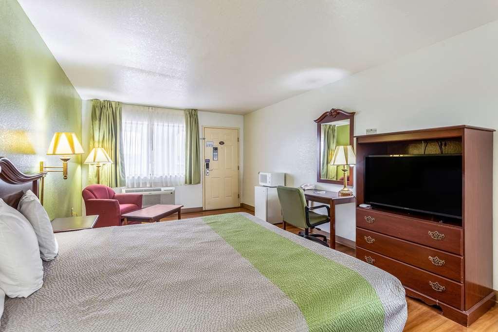 Rodeway Inn Santa Rosa Oda fotoğraf