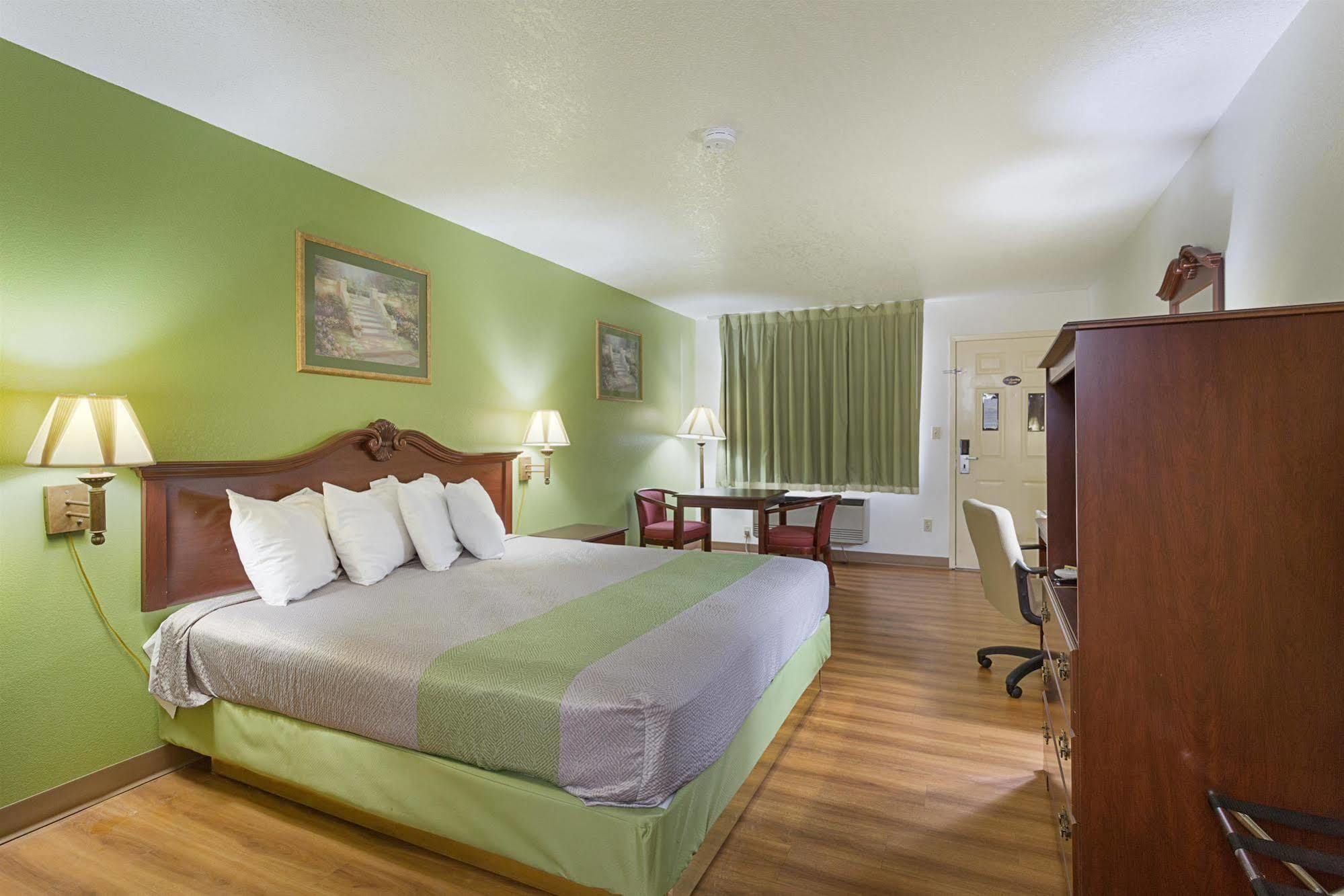 Rodeway Inn Santa Rosa Dış mekan fotoğraf