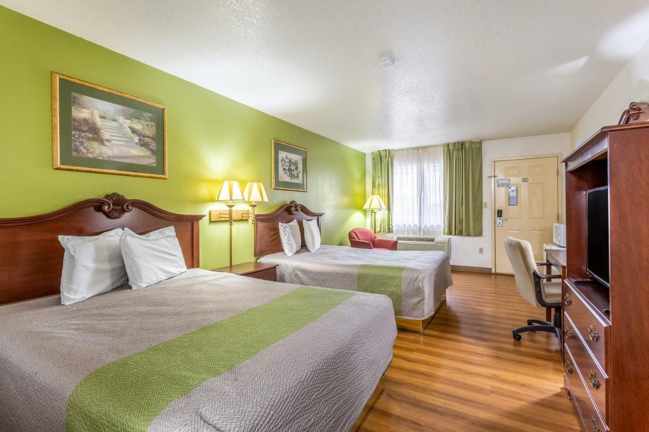 Rodeway Inn Santa Rosa Dış mekan fotoğraf